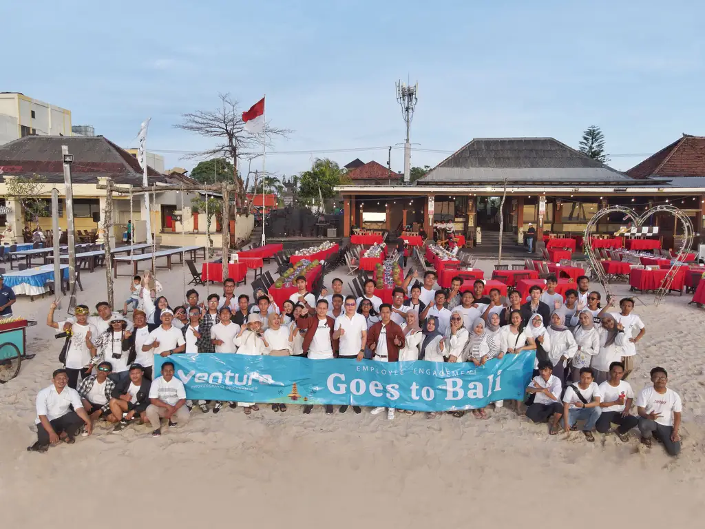 Tim Venturo saat employee engagement Goes to Bali